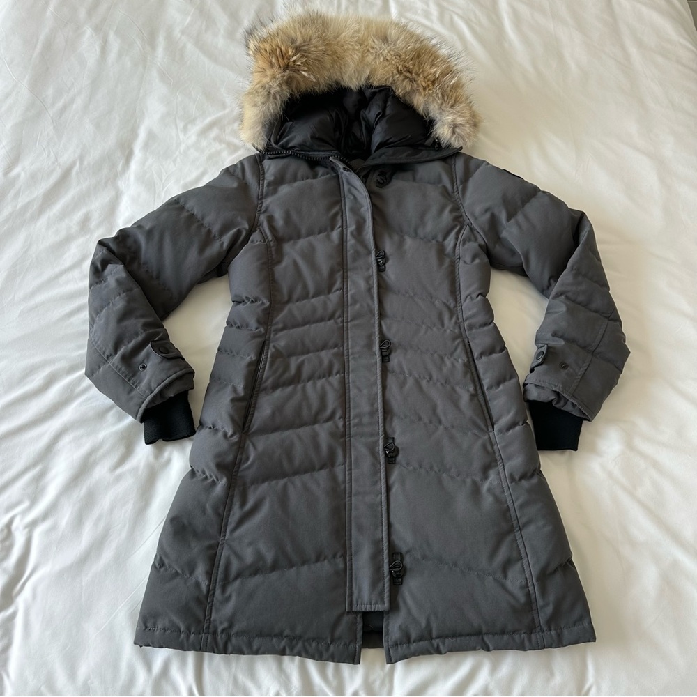 Women’s Canada Goose Parka Small Gray Lorette Heritage Parka w/ fur hood trim